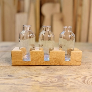 Kleine Vase aus Eiche